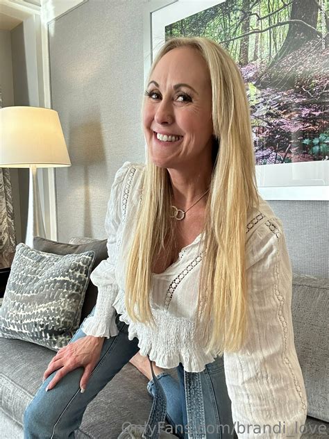 Brandi Love was born on March 29, 1973, in Dearborn, Michigan, U.S. She is 49 years old. She was born to Marsha Hawkins and Jesse L. Livermore III. Jesse Livermore, a stock trader, is her great-grandfather. She grew up as a devout Presbyterian.
